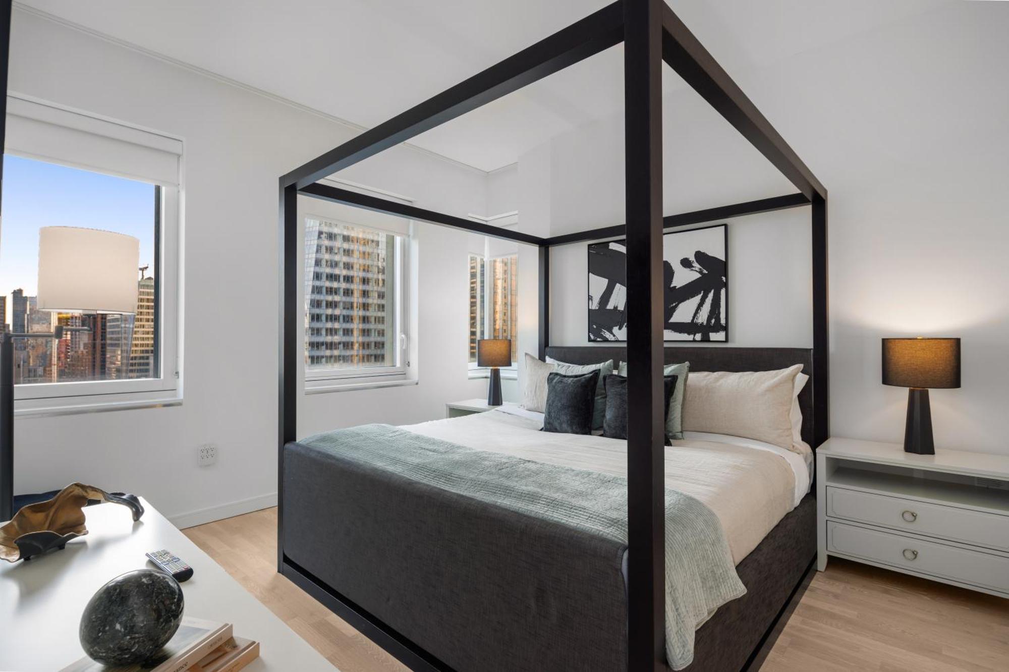 Pangsapuri Lavish Two-story Retreat In The Heart Of Manhattan