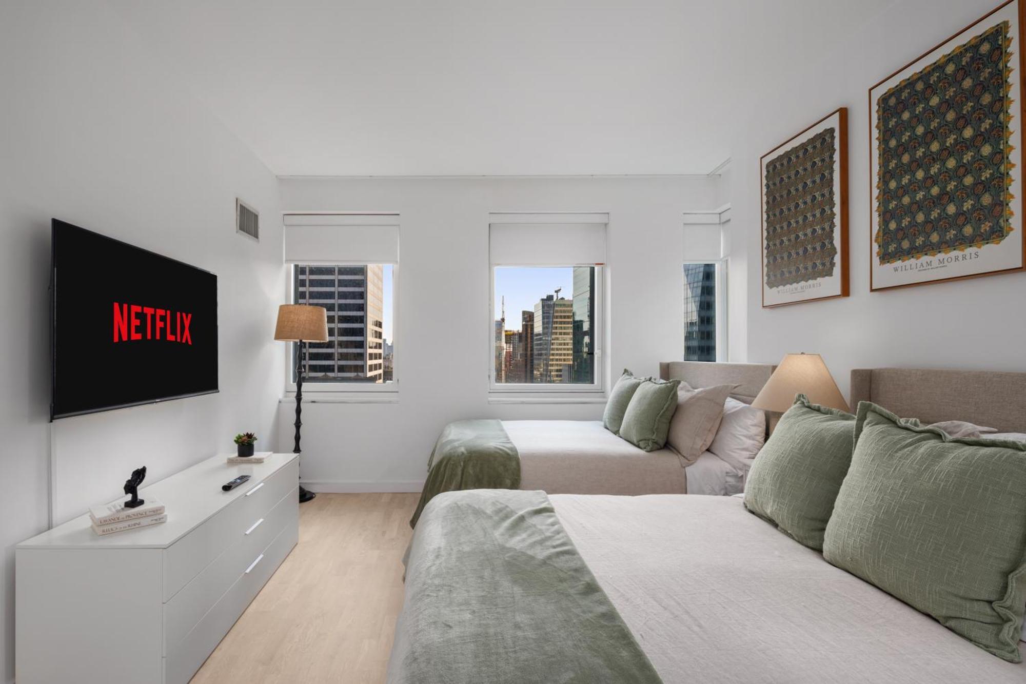 Lavish Two-story Retreat In The Heart Of Manhattan Pangsapuri