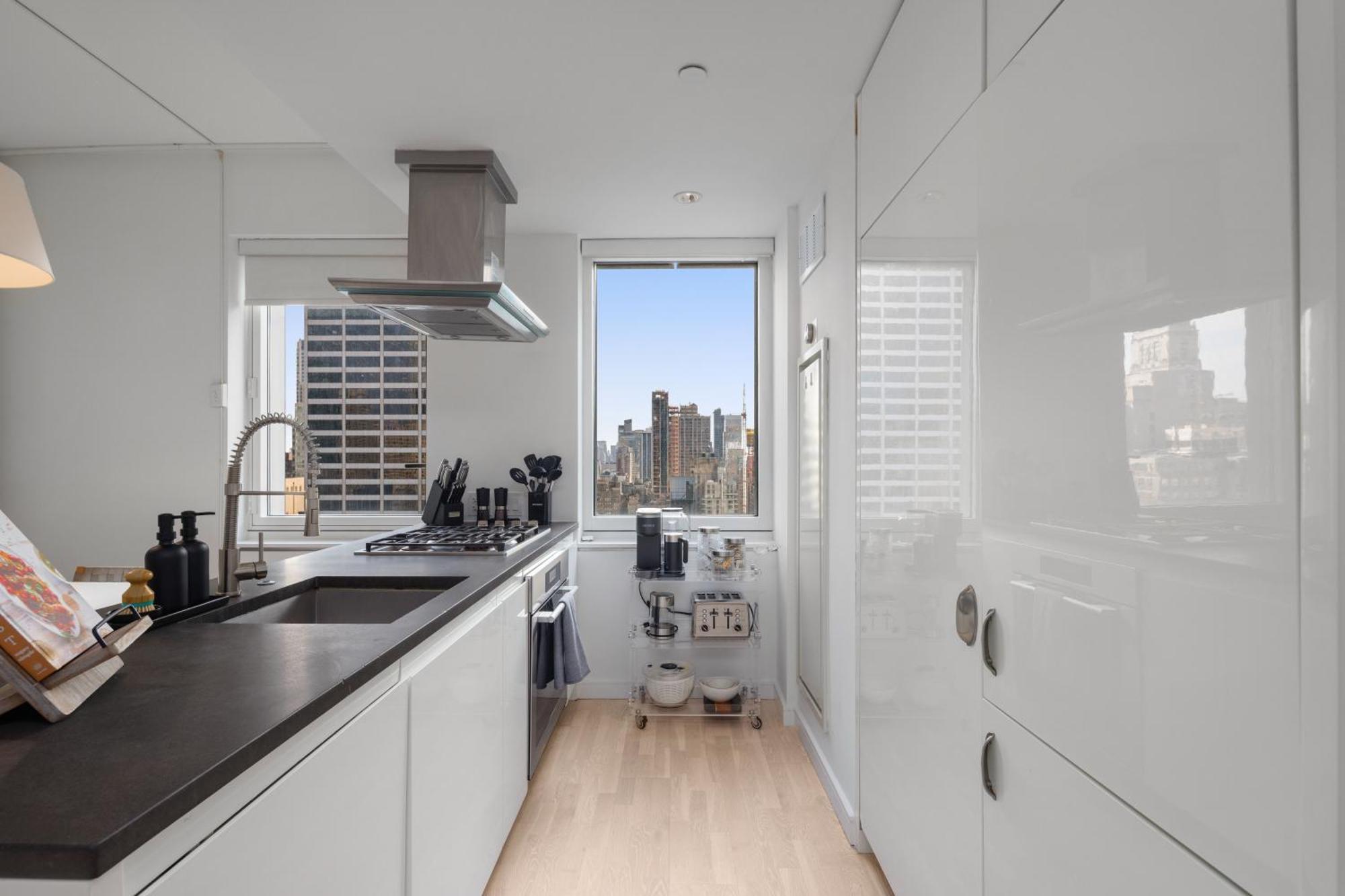 Pangsapuri Lavish Two-story Retreat In The Heart Of Manhattan